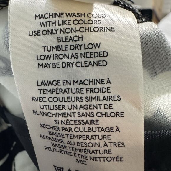 Maeve Anthropologie Womens Black White Floral Shorts Size 4P Boho Classic Modern - Picture 5 of 6